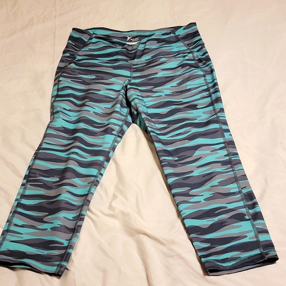 SALE Large workout capris